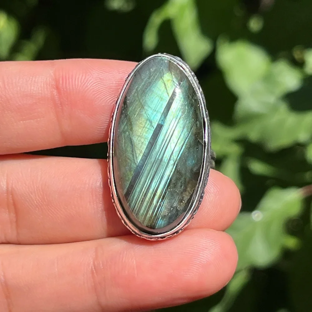 Size 8 925 silver‎ plated green flash labradorite ring